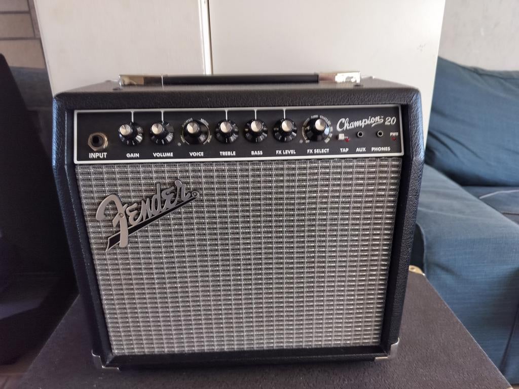 Fender Champion 20 met Celestion TF0818, Musique & Instruments, Enlèvement