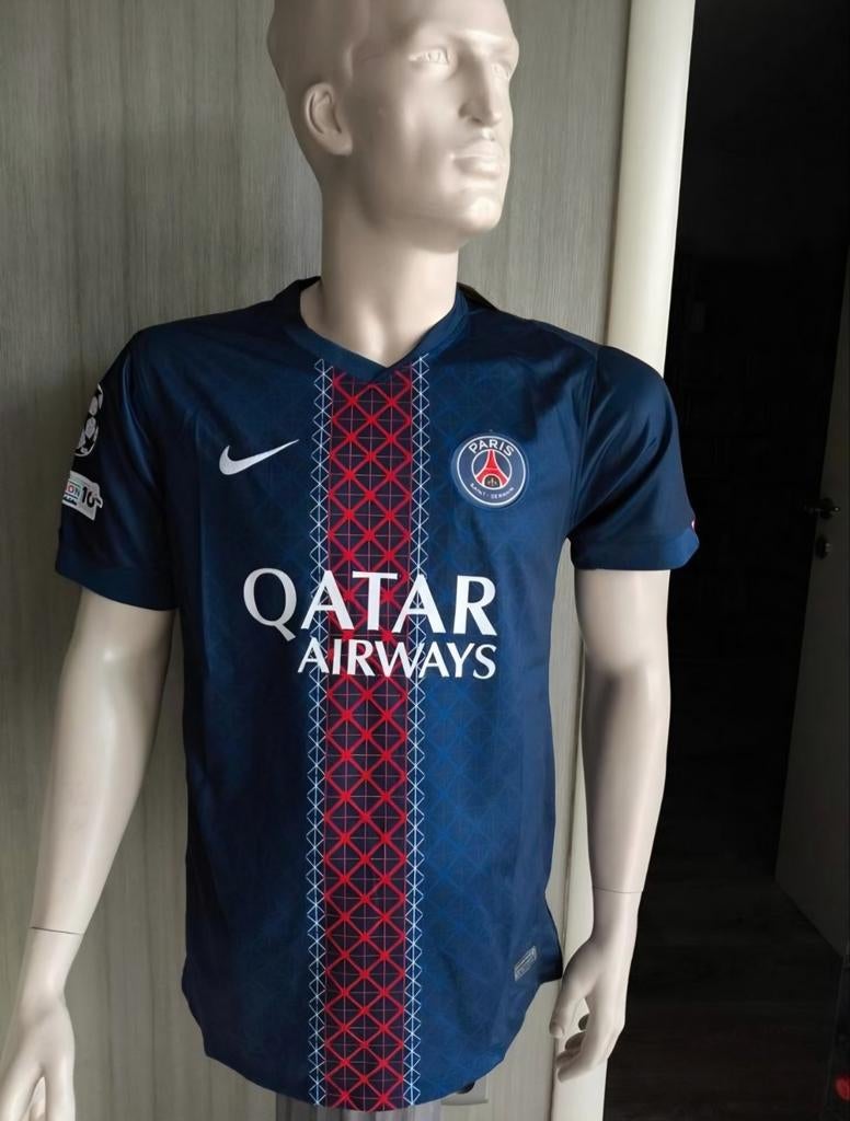 Maillot de la Ligue des Champions du PSG 2025 — Hakimi — Tai, Sports & Fitness, Football, Neuf, Maillot, Taille L, Enlèvement ou Envoi