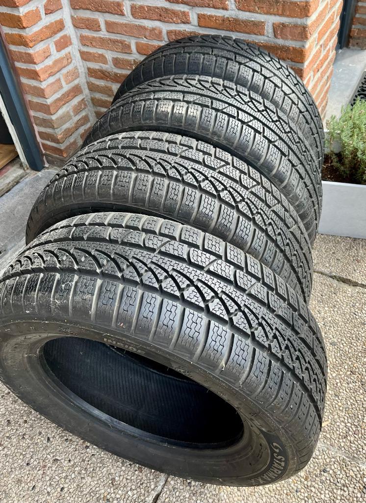 Pneus hiver 215/60r16 95h en très bon ètat très peu utilisés, Neuf, Enlèvement ou Envoi, 16 pouces, Pneu(s)