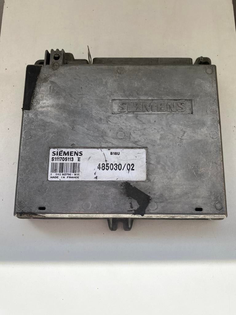 Moteur ECU Volvo 440/460 1.8i S111705113, Autos : Pièces & Accessoires, Électronique & Câbles, Volvo, Utilisé, Enlèvement ou Envoi