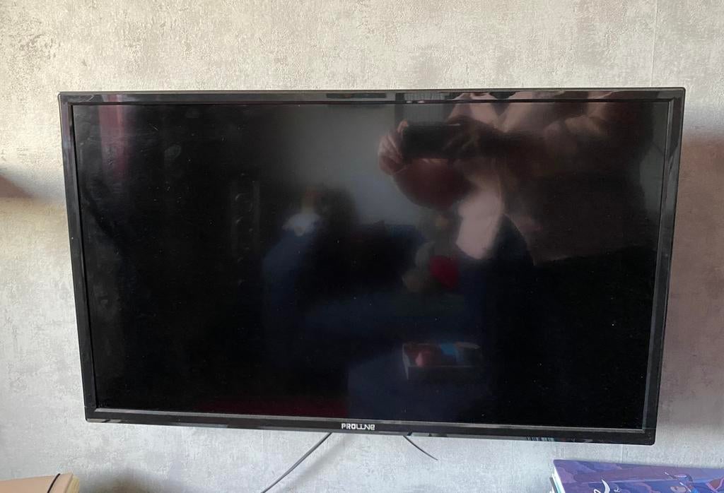 Tv (L73 cm B43cm) + ophangsysteem, Ophalen
