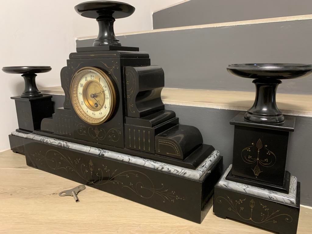 Bronzen marmeren schouw, Ophalen