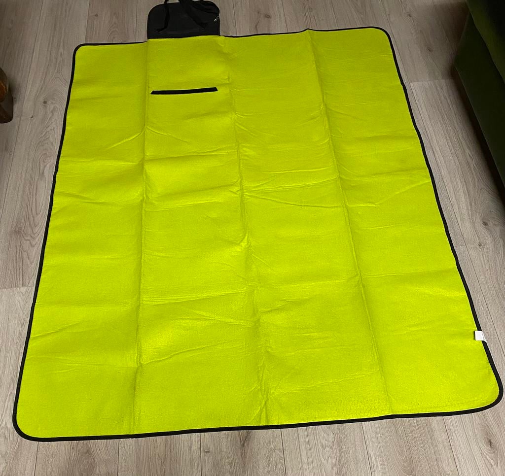 Couverture de pique nique, 120cm x 150cm, prix : 10€, Enlèvement ou Envoi, Comme neuf