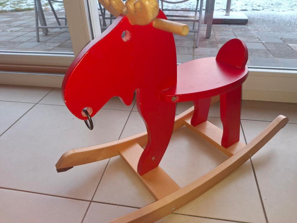 Hobbeleland Ikea, Ophalen