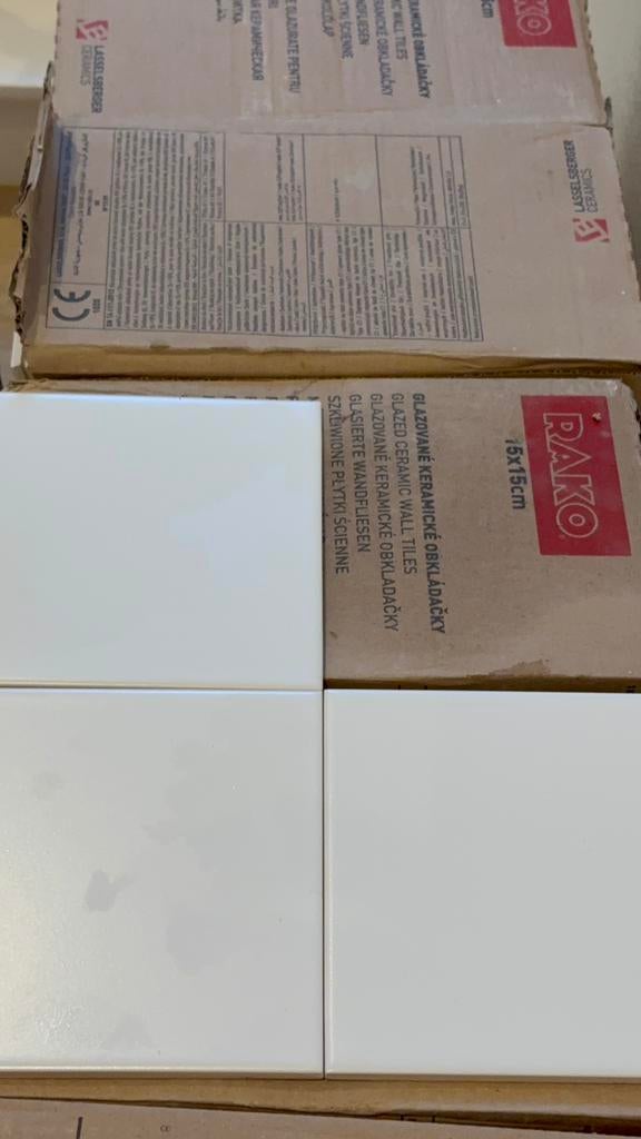 Carrelage blanc 15x15cm 25 m2 Neuf, Enlèvement, Comme neuf