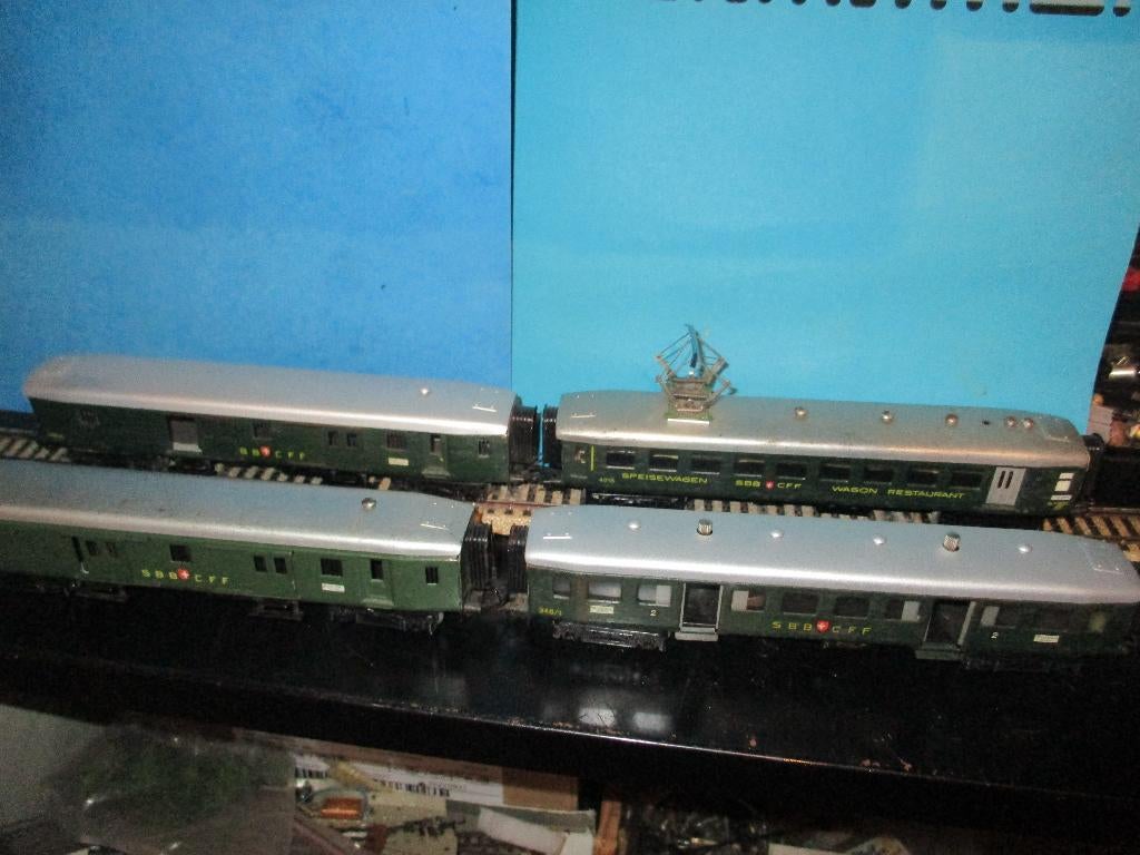 Marklin 4 wagons Suisses, Hobby & Loisirs créatifs, Trains miniatures | HO, Enlèvement ou Envoi, Utilisé, Wagon, Märklin