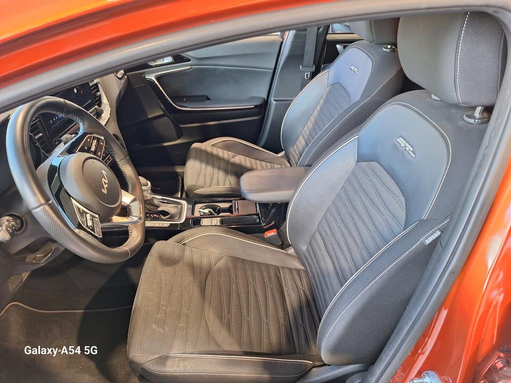 Kia ProCeed PROCEED GT-LINE 1.5T 7DCT (bj 2023, automaat), Auto's, Kia, Automaat, Stof, Gebruikt, Euro 6