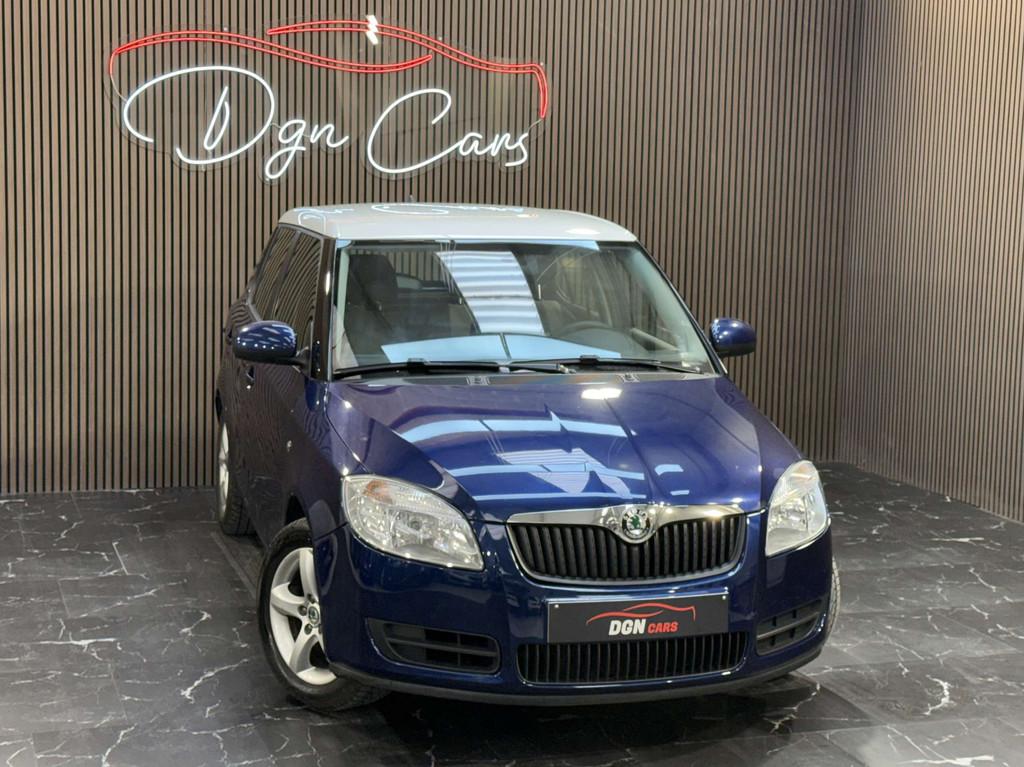 Skoda Fabia Fabia 1.2i Think-Pink (bj 2010), Auto's, Stof, Gebruikt, Blauw, 1198 cc