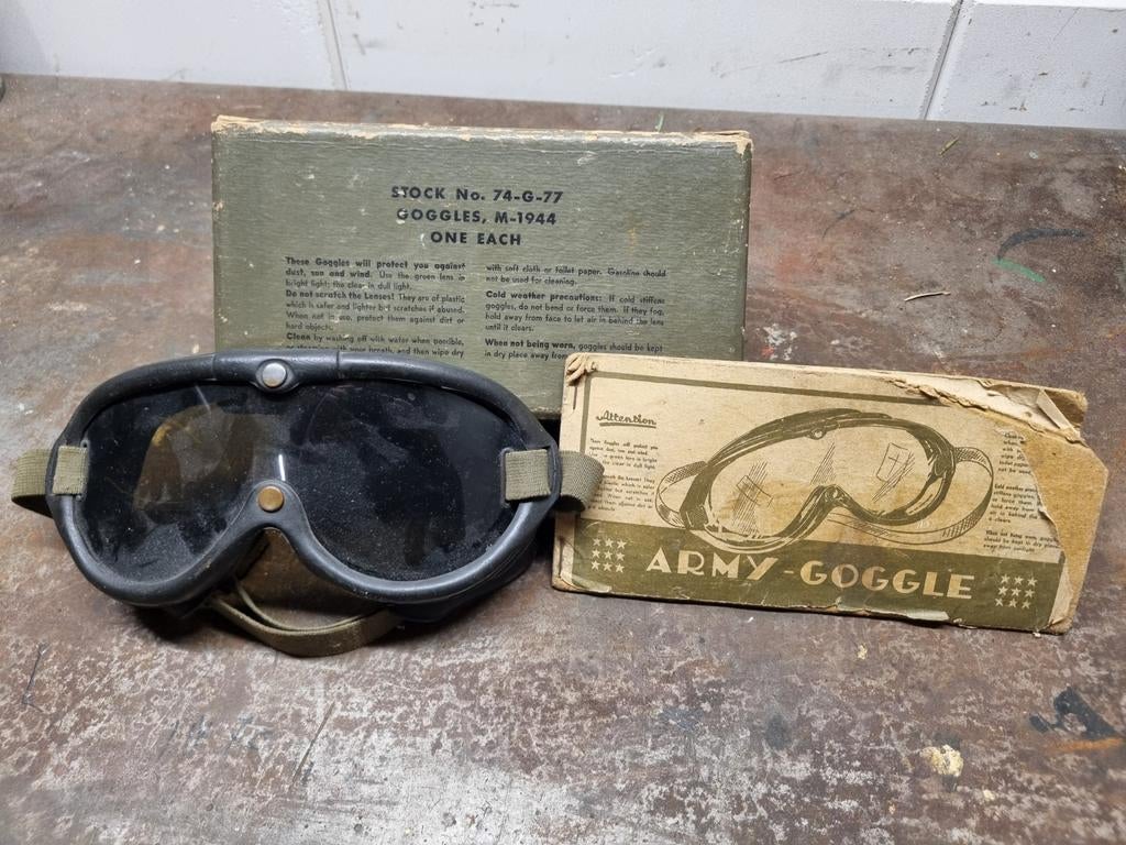 Lunettes Polaroid M-1944 de la Seconde Guerre mondiale, Collections, Objets militaires | Seconde Guerre mondiale, Armée de terre