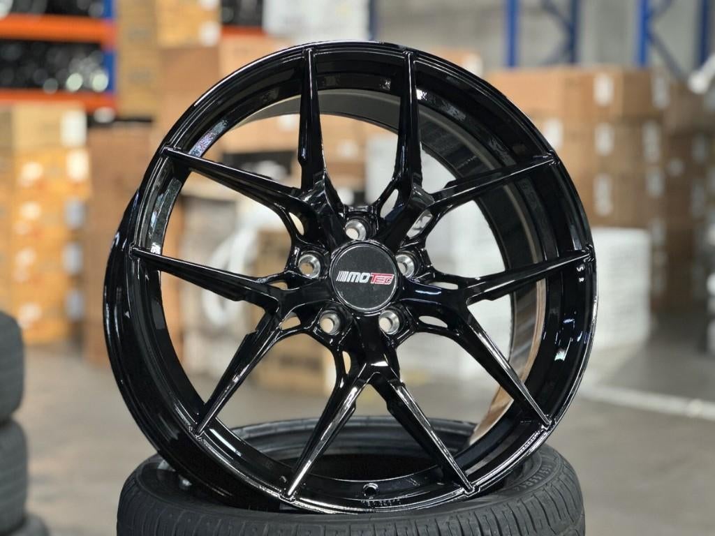 MOTEC MCR4 – 19 INCH – 5x114.3 – NIEUWE SET, Enlèvement, Neuf, Peugeot
