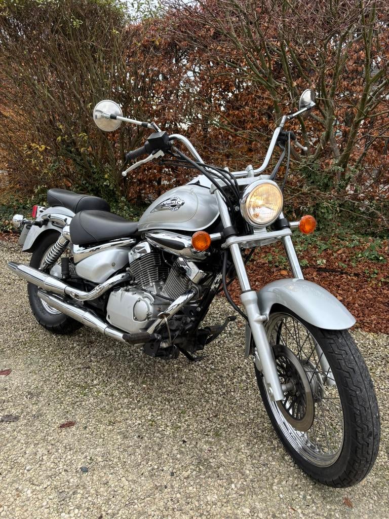 Suzuki Intruder 125