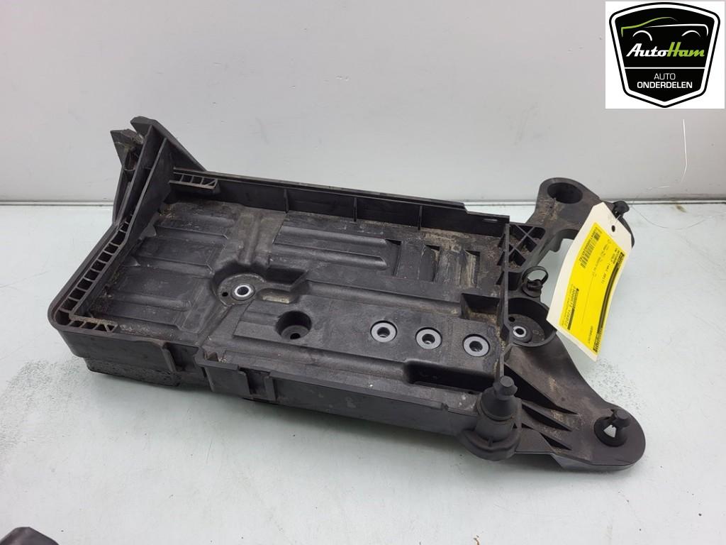 BAC A BATTERIE Volkswagen Golf VII Variant (AUVV), Autos : Pièces & Accessoires, Utilisé, Volkswagen