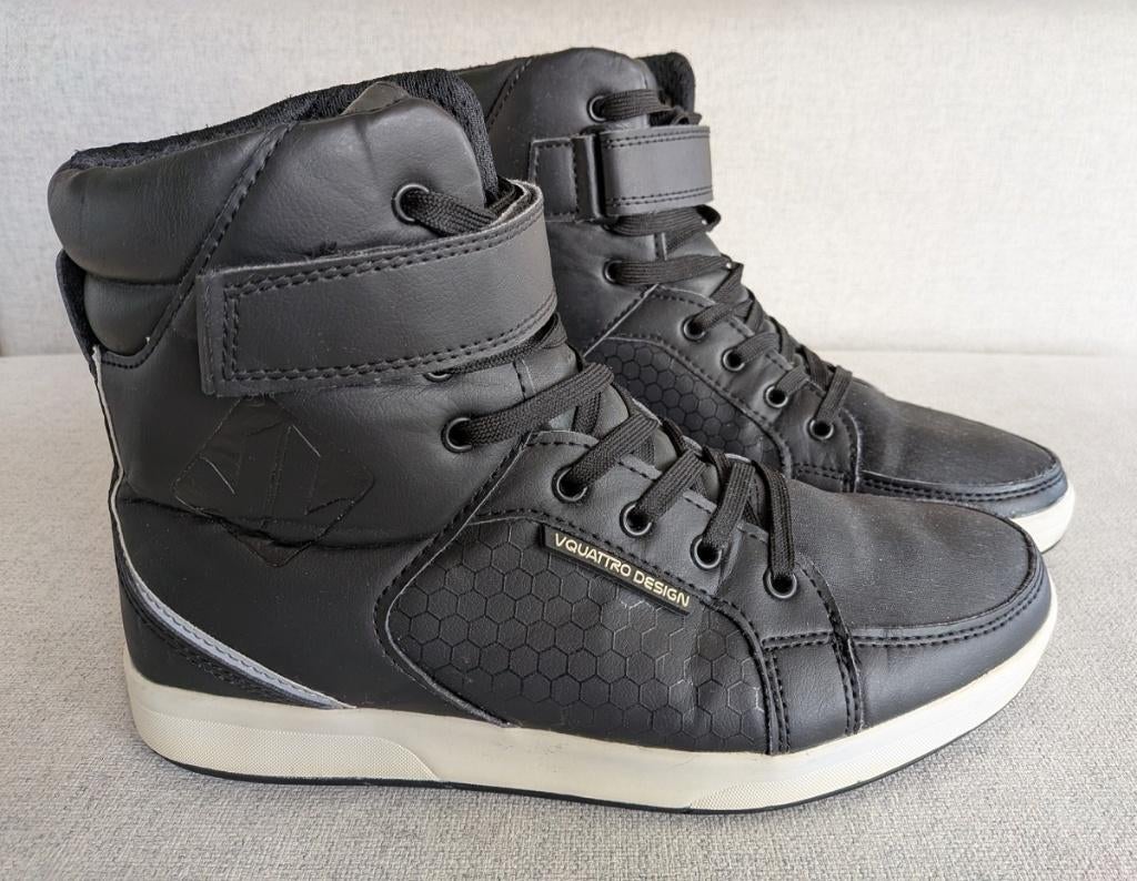 Baskets de moto imperméables Vquattro Milano 2 - Taille 42, Motos, Femmes, Seconde main, V'Quattro, Bottes