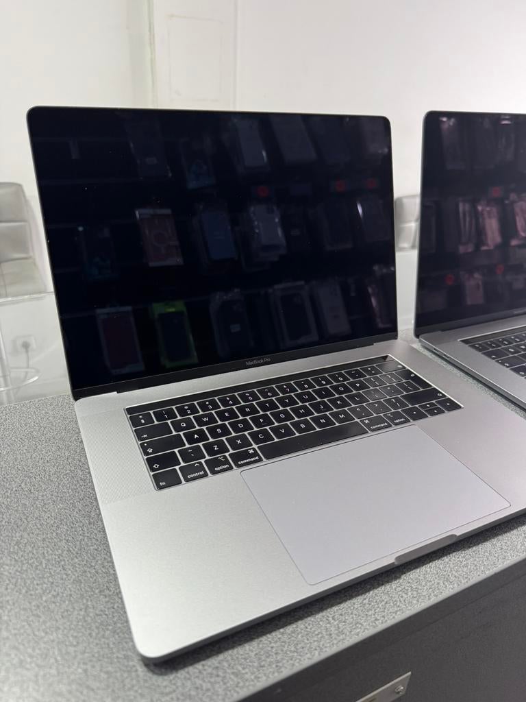 Macbook Pro i7/i9 - Factuur - Garantie, Computers en Software, Apple Macbooks, Ophalen, Zo goed als nieuw, MacBook