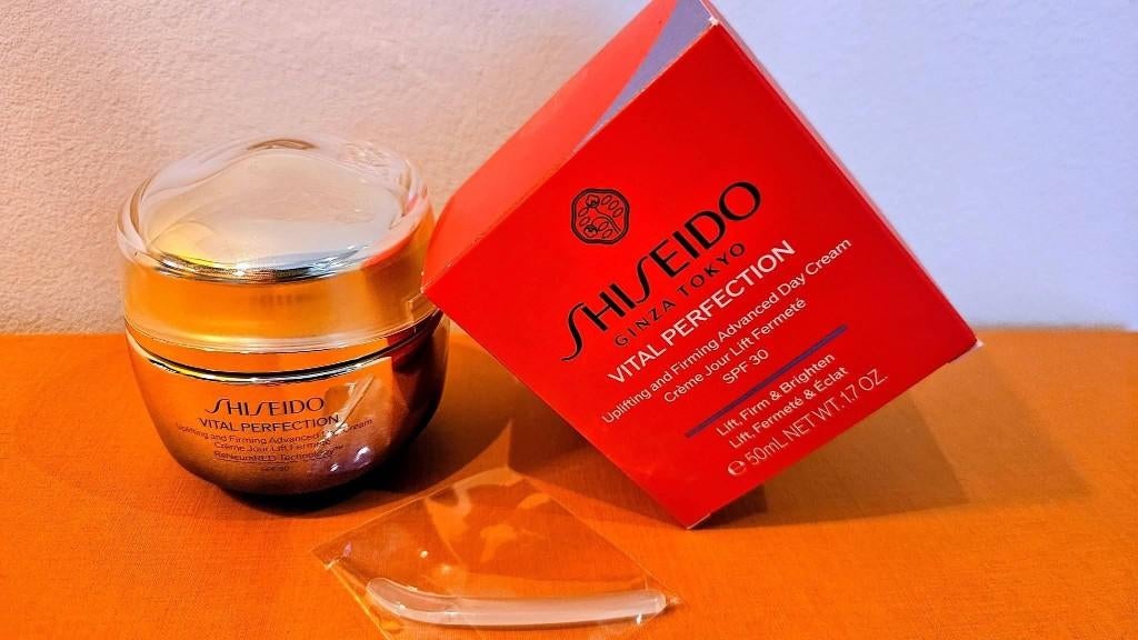 Shiseido Vital Perfection  Uplifting Cream 50 ml, Ophalen of Verzenden, Nieuw
