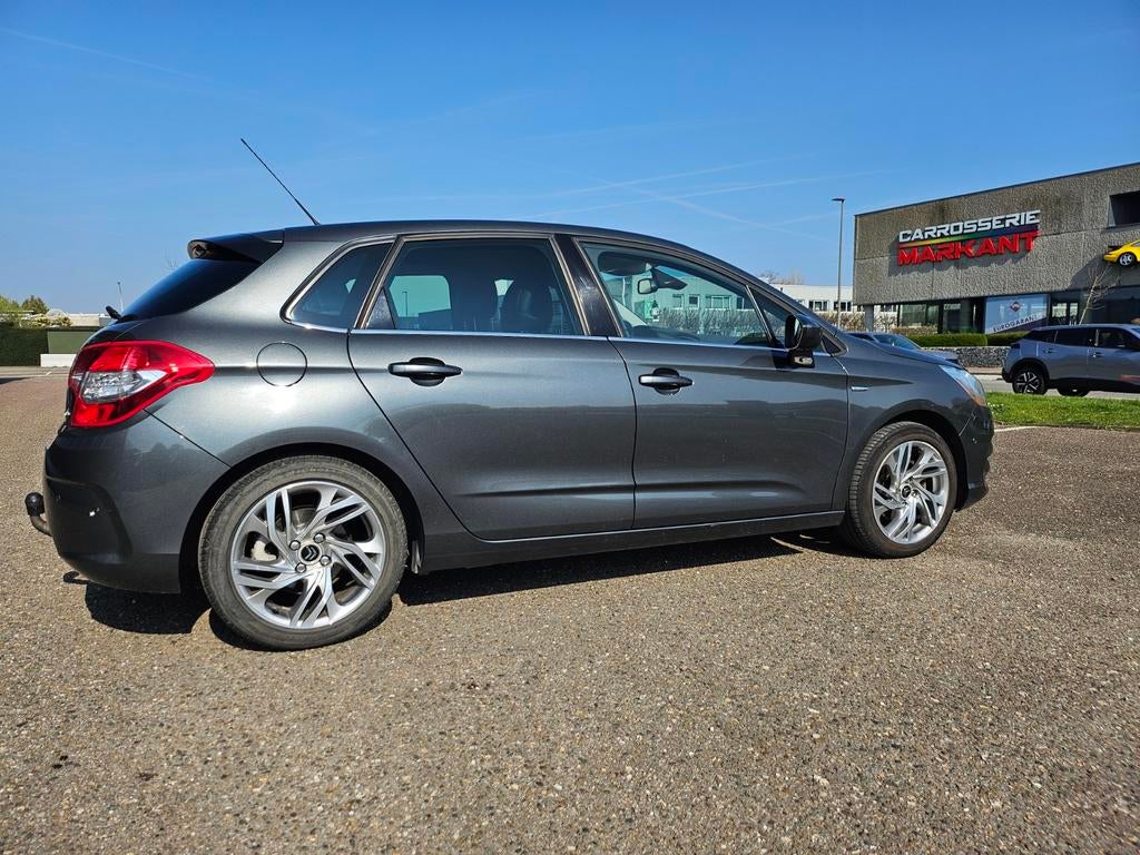 Belle Citroën C4 1.6 Exclusive, Autos, Euro 5, 5 portes, Berline, Particulier