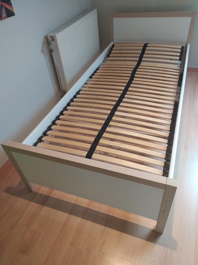 Bed 90 x 200 cm van Vroomshop Meubelen, Huis en Inrichting, Slaapkamer | Bedden, Ophalen, 90 cm, Eenpersoons, Wit