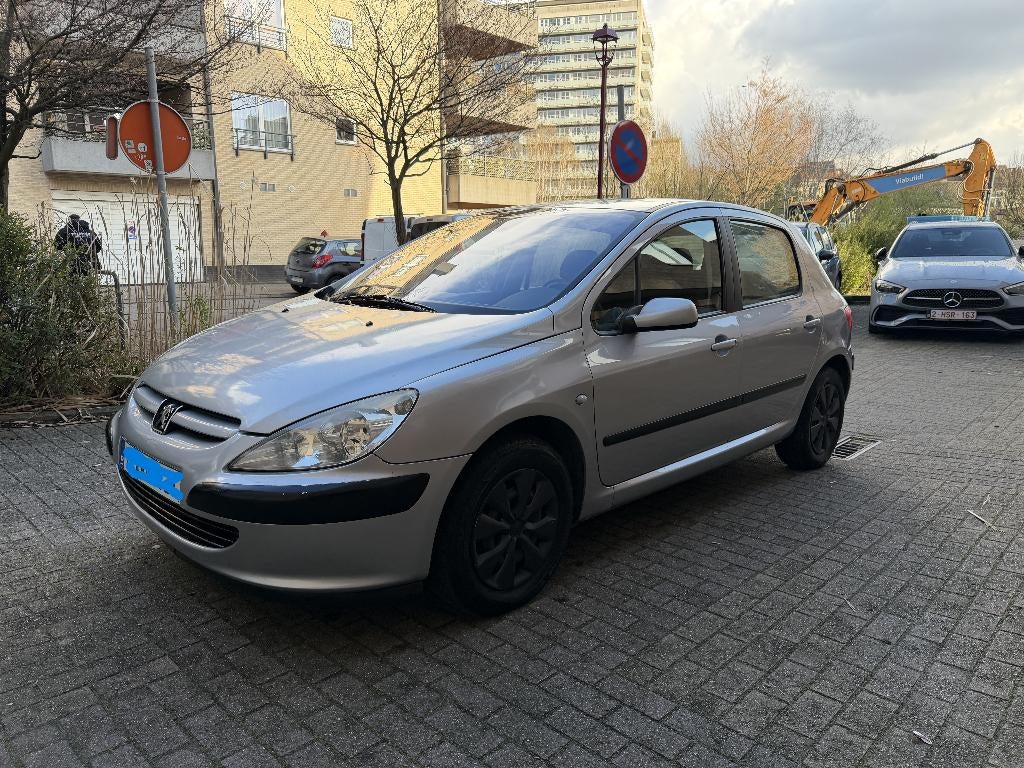 Peugeot 307 1.4 lage benzine km 108.000 km met airco, Auto's, Peugeot, Testrit aan huis, Bedrijf, Zilver of Grijs, Euro 3