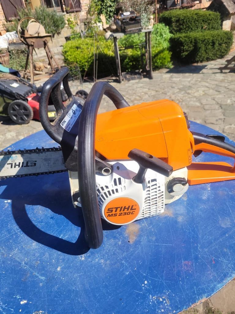 kettingzaag MS 230c Stihl, Bricolage & Construction, Outillage | Scies mécaniques, Enlèvement, Tronçonneuse