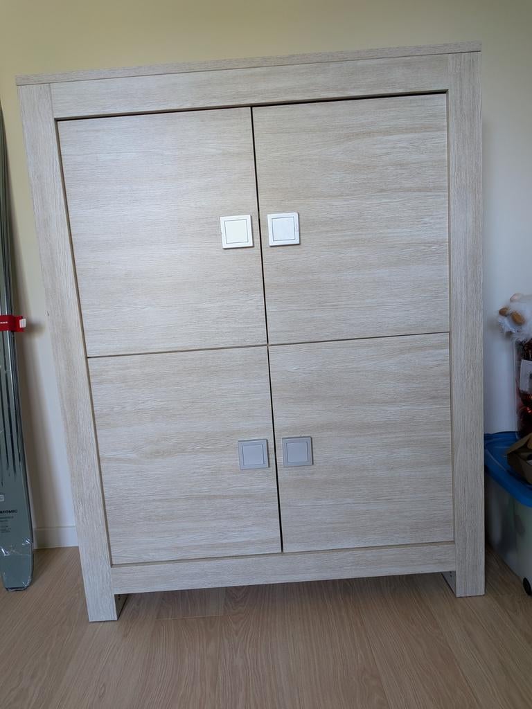 Armoire - bois clair, Enlèvement