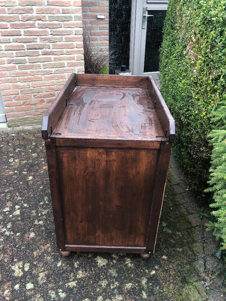 Klein commode, 50 tot 70 cm, Zo goed als nieuw, 75 tot 100 cm, Voetruimte