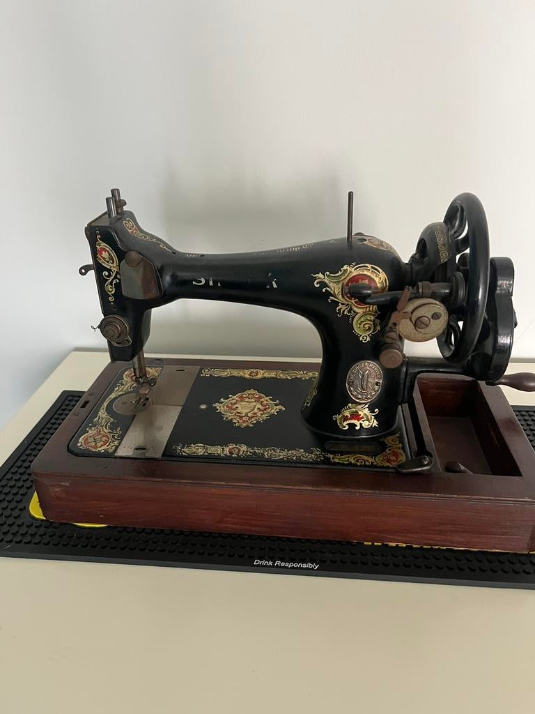 Singer naaimachine, Enlèvement