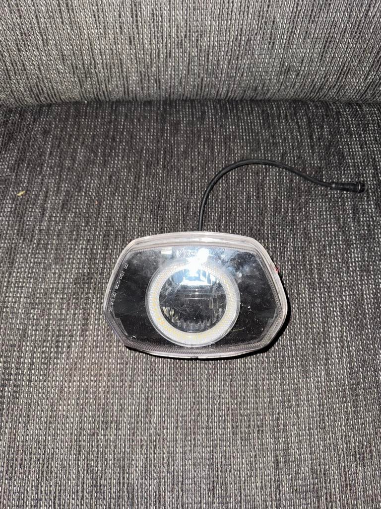 Vespa sprint angeleye koplamp, Fietsen en Brommers, Fietsaccessoires | Fietsverlichting, Ophalen of Verzenden, Zo goed als nieuw