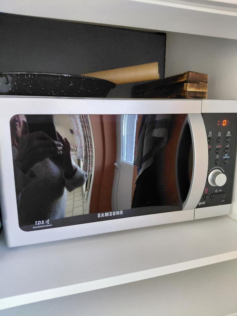 Micro ondes, Ophalen, Gebruikt, Microgolfoven, Tussenbouw