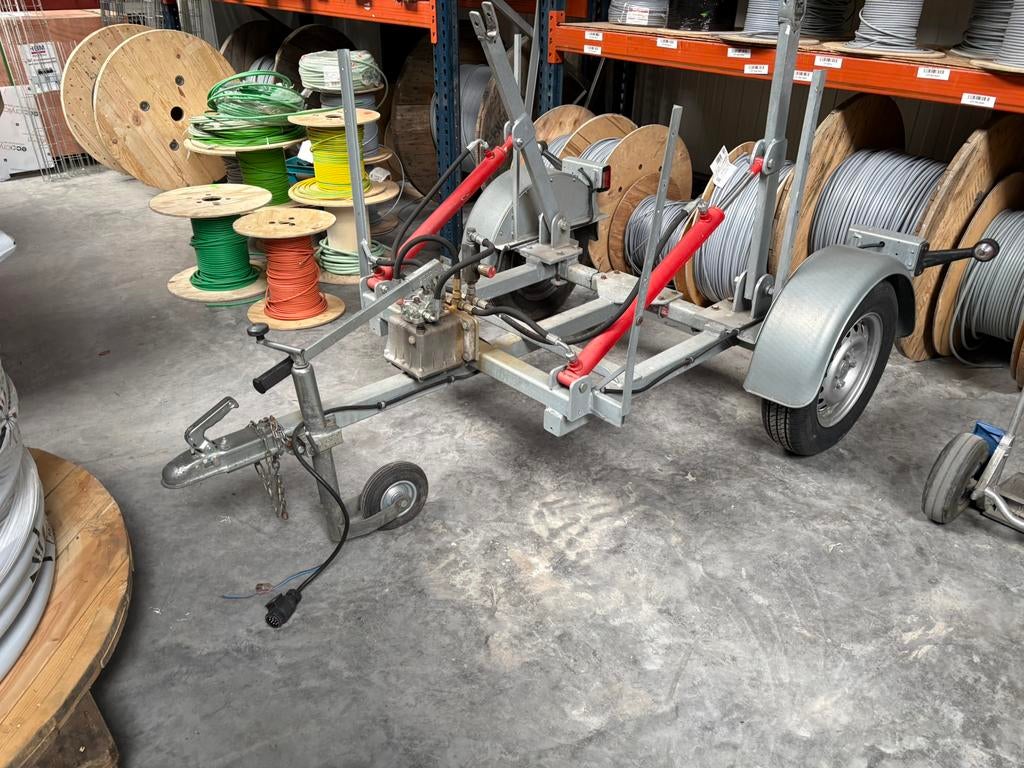Aanhangwagen kabelafroller, Ophalen, Zo goed als nieuw