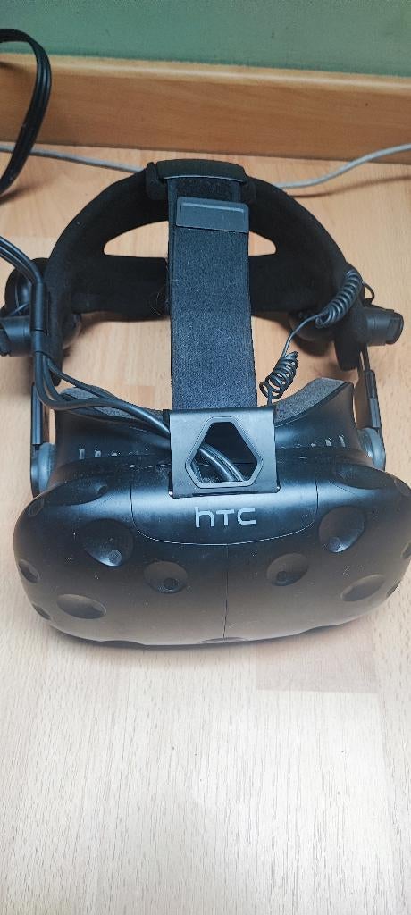 Casque HTC Vive avec bracelet Pro Audio, Consoles de jeu & Jeux vidéo, Envoi, Utilisé, Lunettes VR, PC