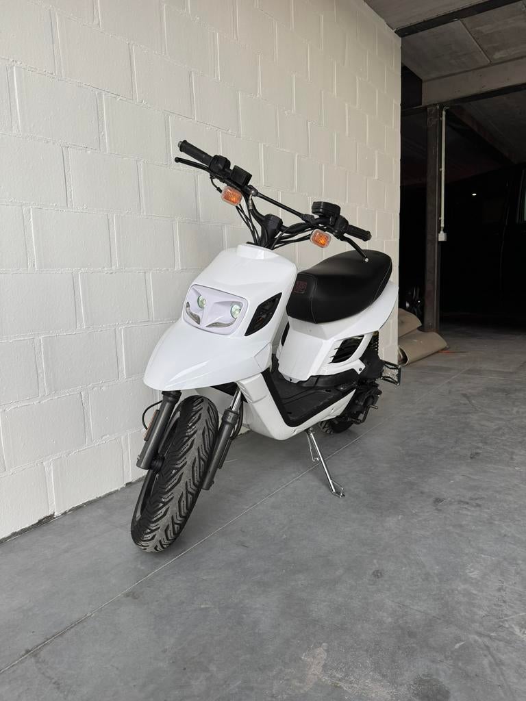 Booster 12” Naked/Spirit, Fietsen en Brommers, Brommers | Overige merken, Ophalen, Zo goed als nieuw, Klasse B (45 km/u), 49 cc