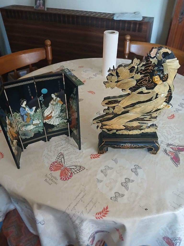 Chinese decoratie prijs 50 euro voor de 2 stukken samen, Ophalen