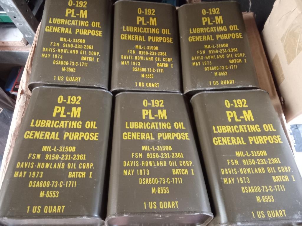 24 blikjes olie, smeermiddelen voor wapens of mechanische, Verzamelen, Militaria | Algemeen, Ophalen