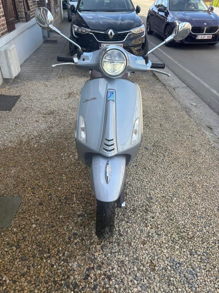 Vespa, primavera, klasse A. Jaar 2021., Fietsen en Brommers, Scooters | Vespa, Ophalen of Verzenden, Zo goed als nieuw