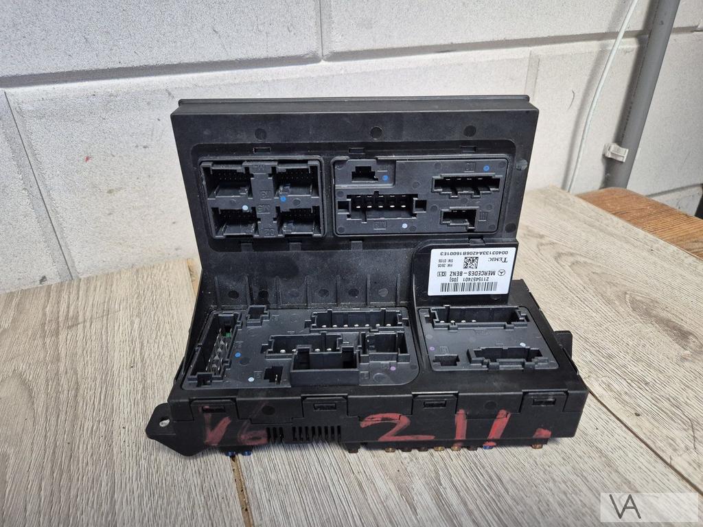 Mercedes E klasse W211 2002-2009 zekeringkast SAM 2115457401, Gebruikt, -, Ophalen of Verzenden, -
