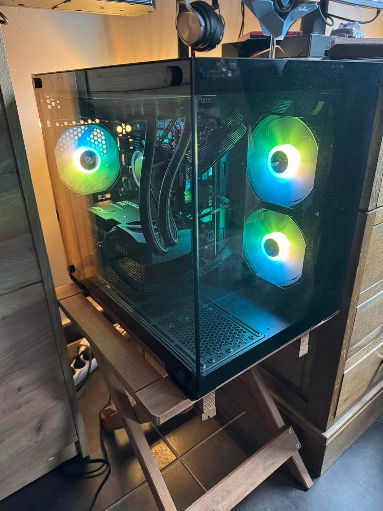 Gaming Desktop RTX 5070 / I7 / 32 GB, Computers en Software, Ophalen, Zo goed als nieuw, 32 GB, Gaming