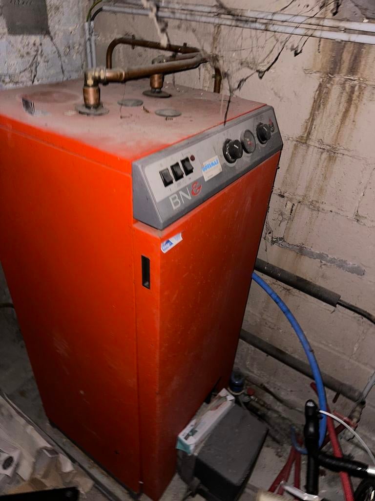 Mazoutketel ACV BNE met boiler – zelf demonteren, Ophalen, Zo goed als nieuw
