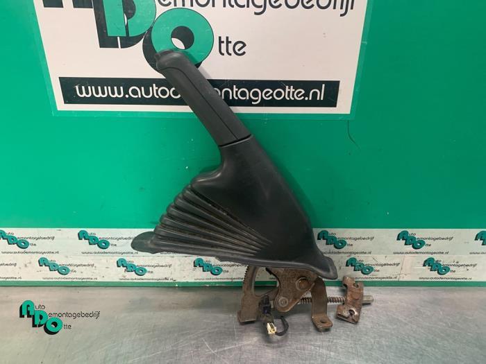 Handremhendel van een Fiat Fiorino (Fiorino 08-), Auto-onderdelen, Gebruikt, -, -, Ophalen of Verzenden