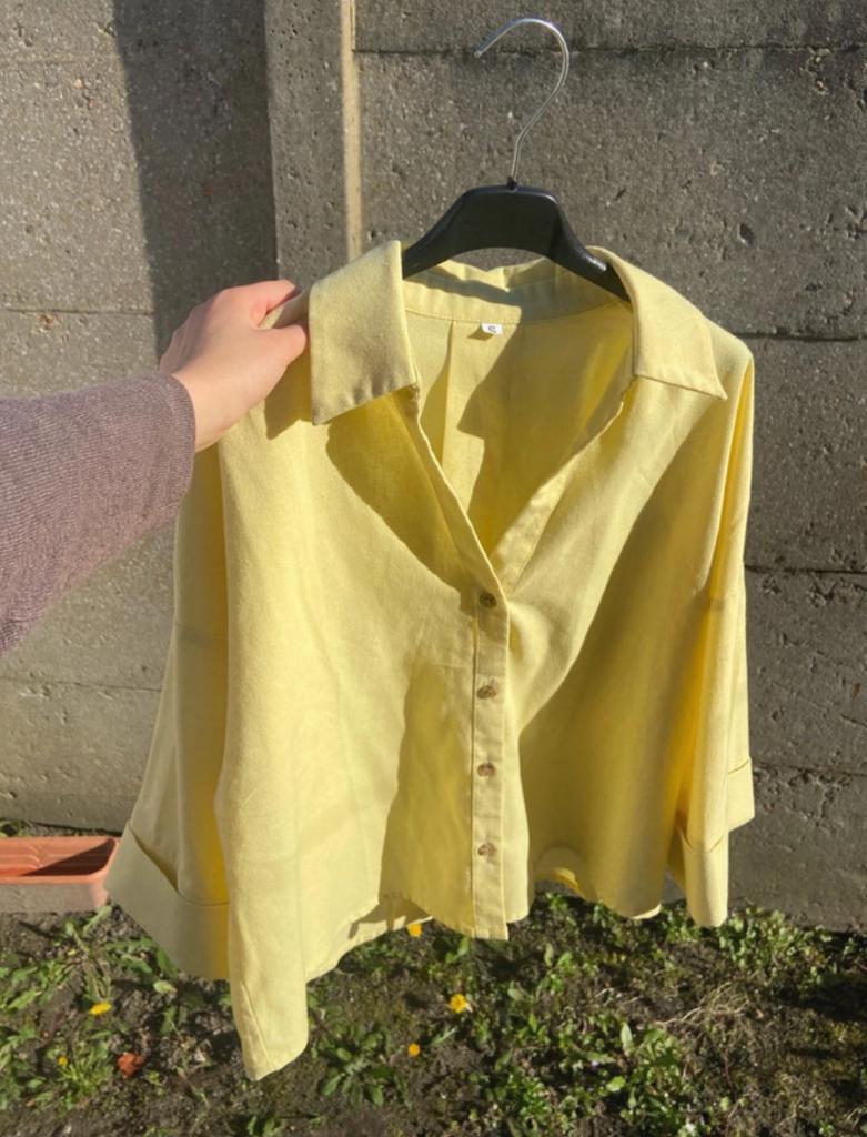 Chemise jaune décontractée à col, Vêtements | Femmes, Blouses & Tuniques, Enlèvement, Comme neuf