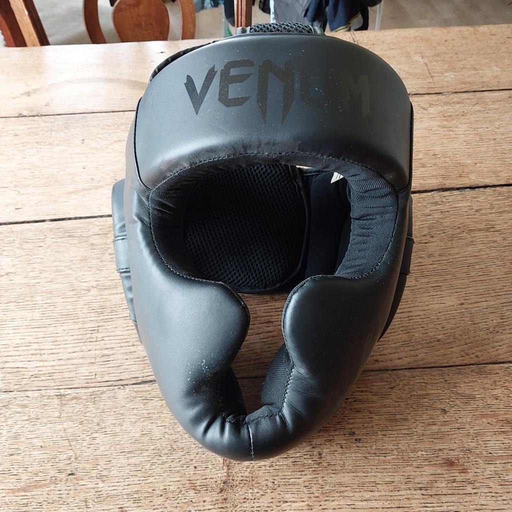Venum casque boxe, Sports & Fitness, Enlèvement
