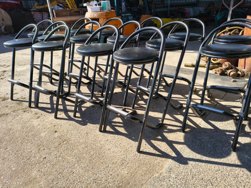 Barkrukken/Barstoelen met leuning, Ophalen