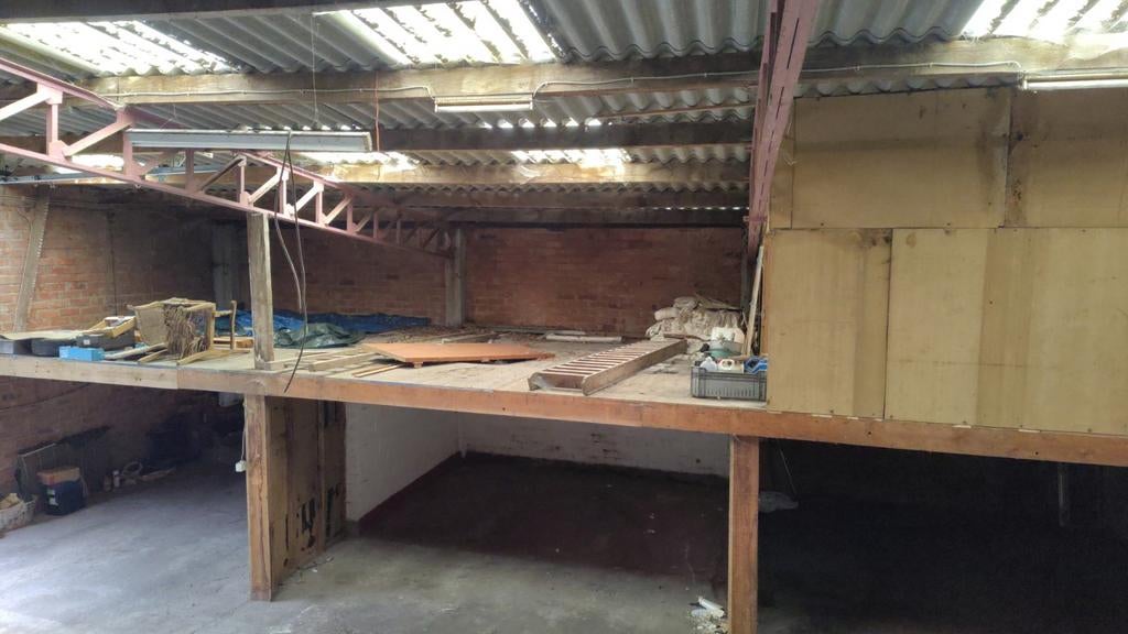 Sint-Gillis-W centrum: Garageboxen en staanplaatsen te huur, Immo