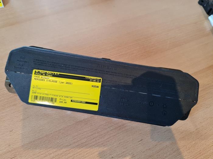 Knie airbag van een Mercedes C-Klasse, -, Nieuw, Ophalen of Verzenden, -