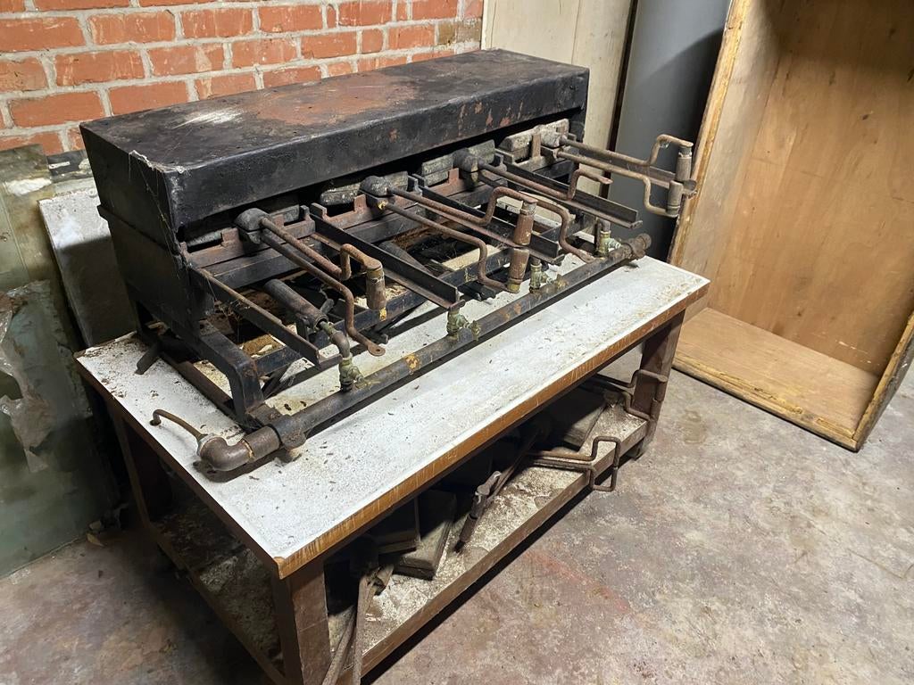 Zeer degelijk wafelijzer op gas voor brusselse wafels, Ophalen, Gebruikt