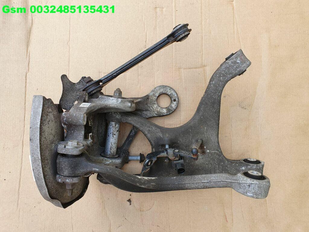 8k0505431as a4 wielnaaf a5 wielnaaf rs4 s4 fusee a5 s5 rs5, Gebruikt, AUDI AG, Auto-Union-Strasse 1
85045  Ingolstadt, DE, Audi