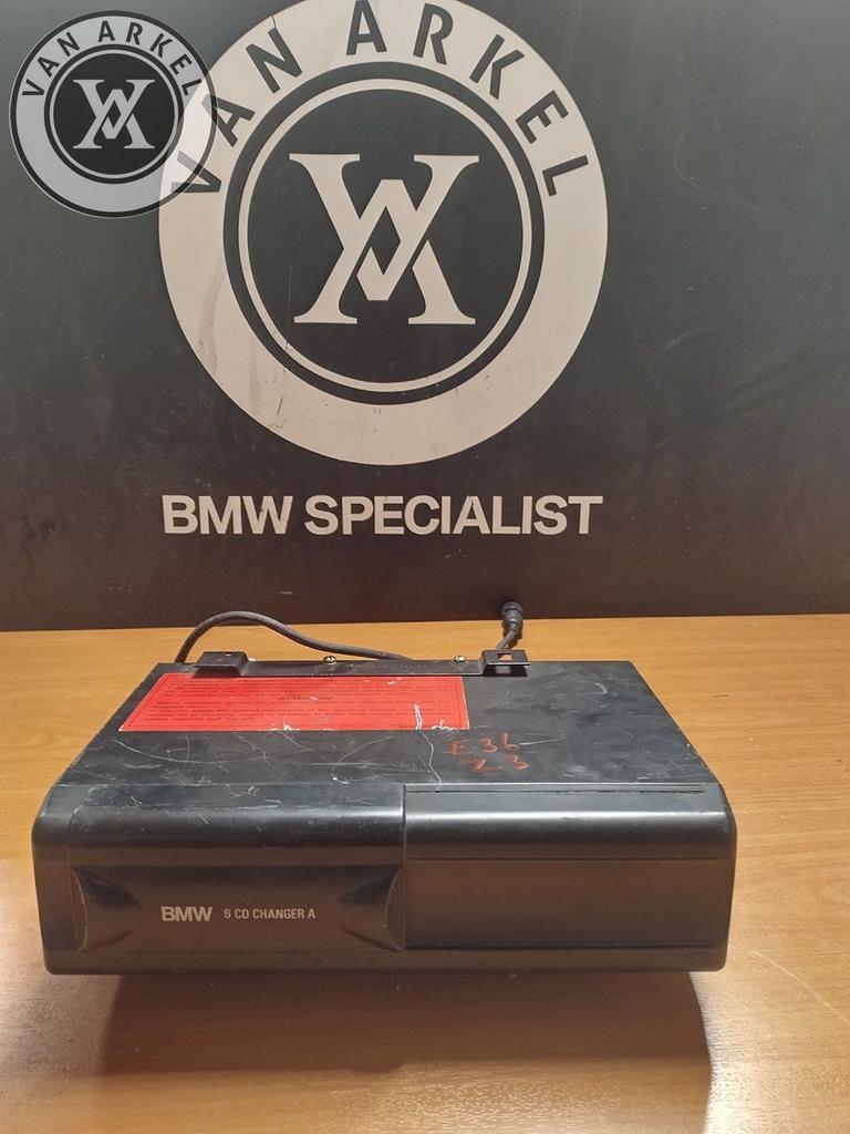 CD Wisselaar E36 Z3 8360284, Autos : Divers, Autoradios, Utilisé, Enlèvement ou Envoi