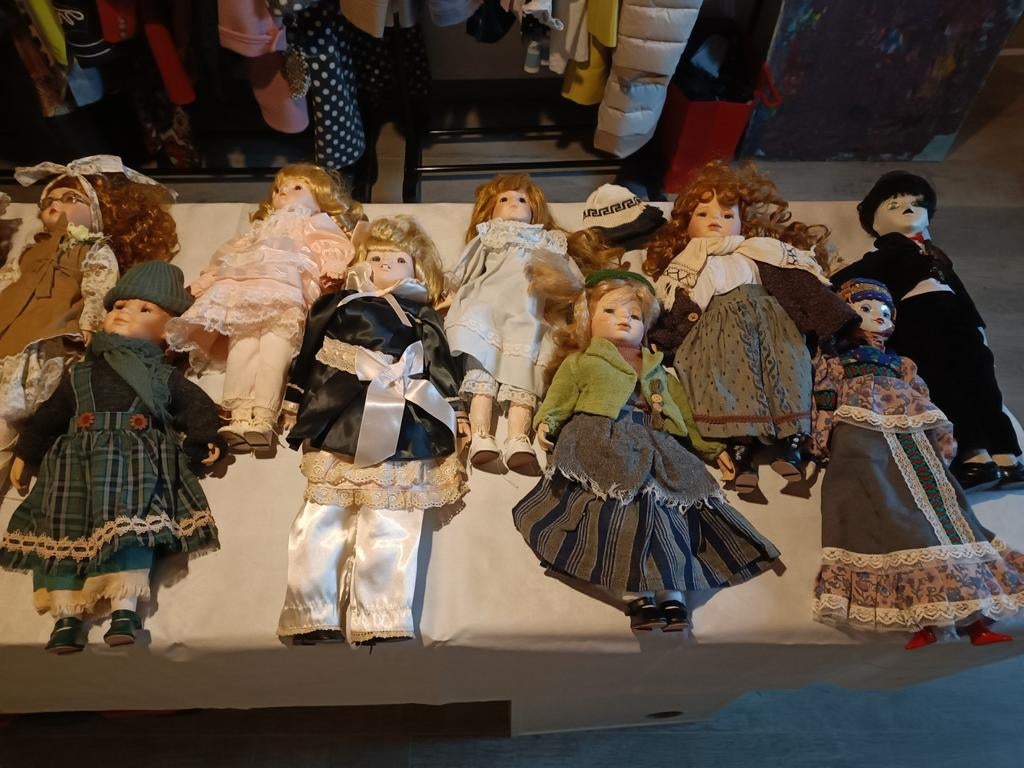 Lot d'anciennes poupées en porcelaine, Collections, Poupées, Enlèvement
