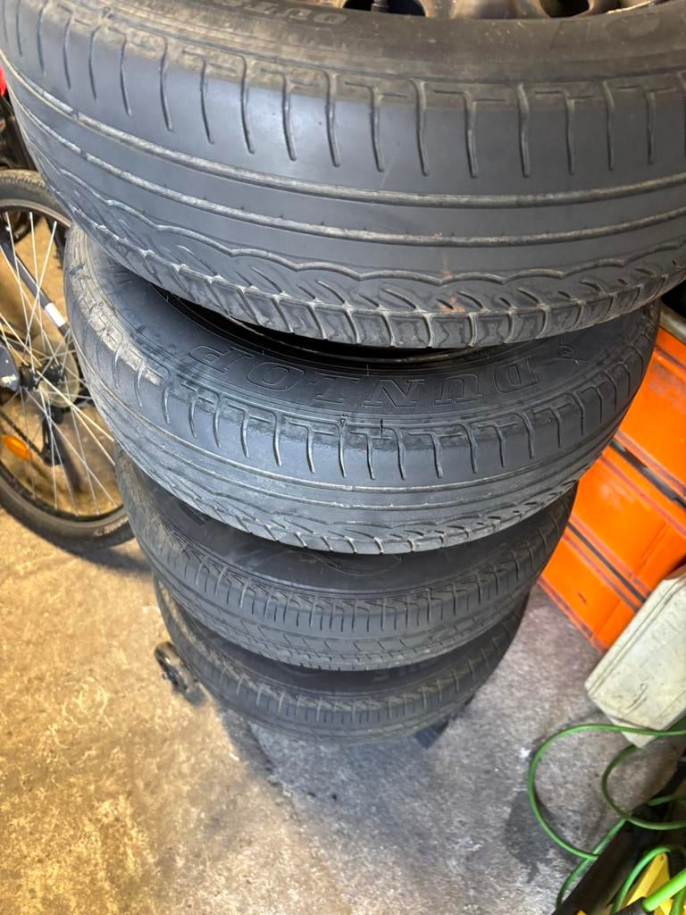 Volkswagen polo banden, Ophalen, Zo goed als nieuw