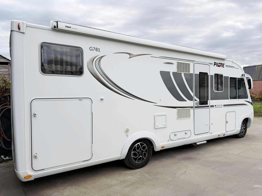 PILOTE Emotion G781 bj 2016 met hef- en twinbed, Ringverwarming, Fiat, Roue de secours, Pilote