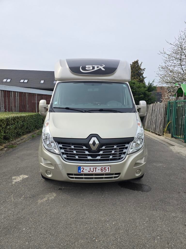 Paardencamionette STX, hengstenuitvoering, automaat, 11/2018, Ophalen